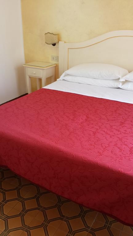 Hotel Del Capitano بونسا الغرفة الصورة
